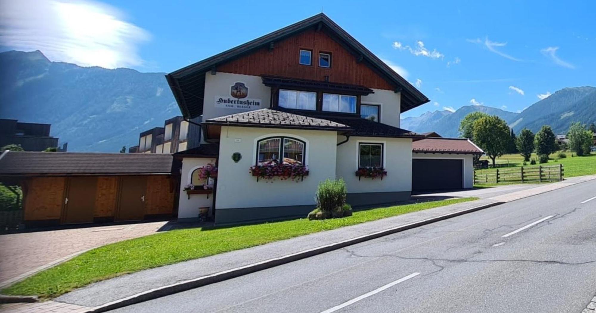 Haus Hubertusheim Apartamento Schladming Exterior foto